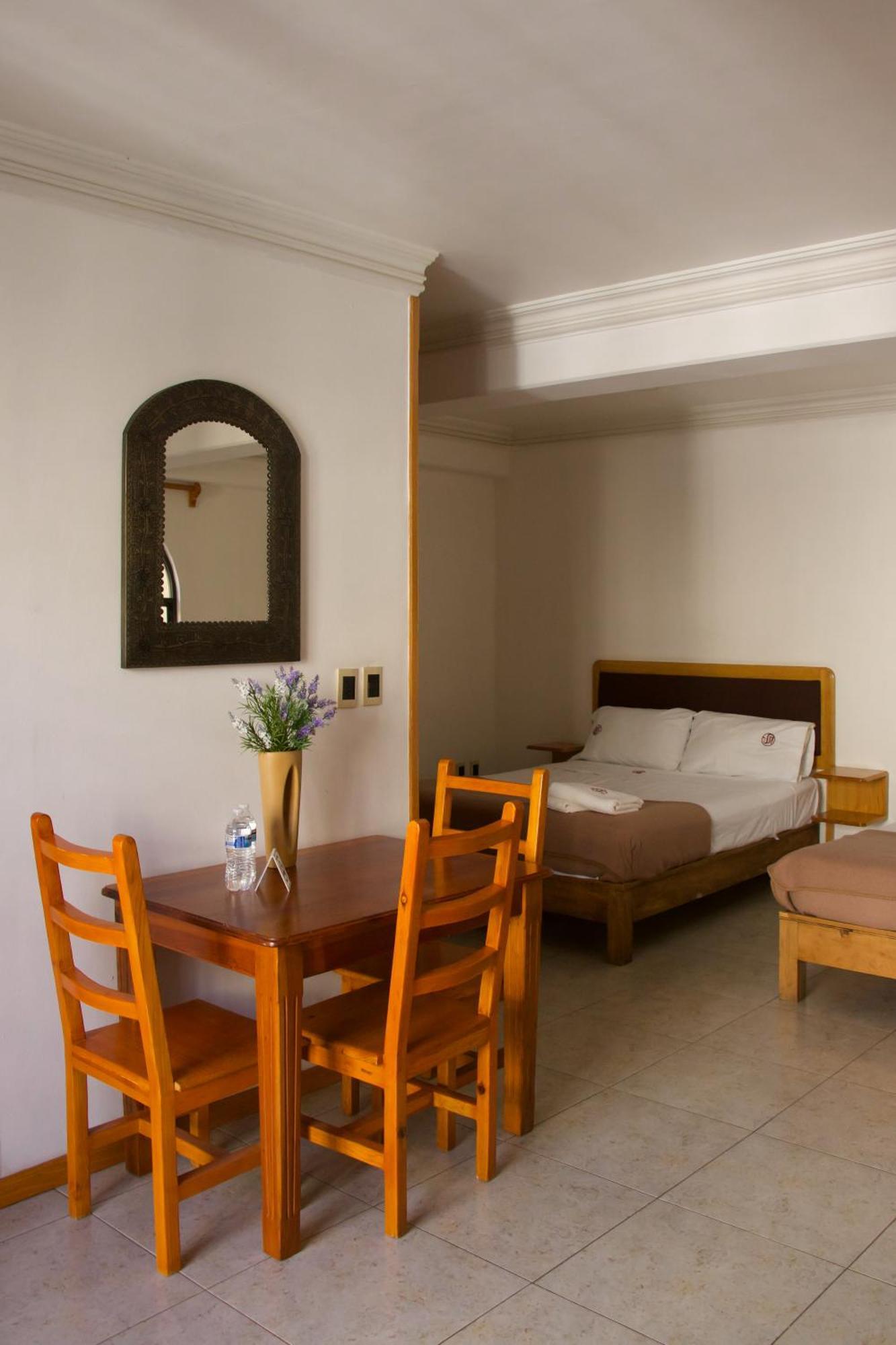 Suites Sevilla Puebla Exterior foto